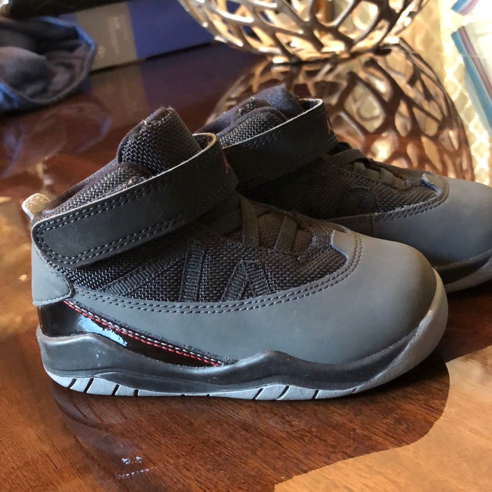 Nike baby Jordan sneakers 👟